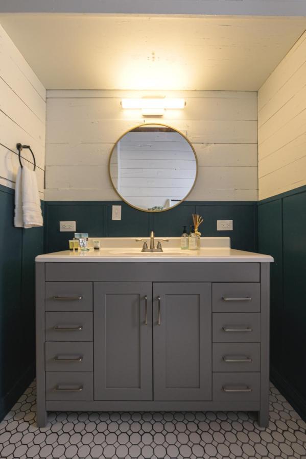 Restored 1930S Uptown Bungalow 2 Min. To Magnolia Waco Eksteriør bilde